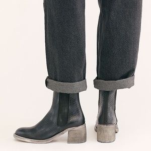 Free People Essential Chelsea Boots